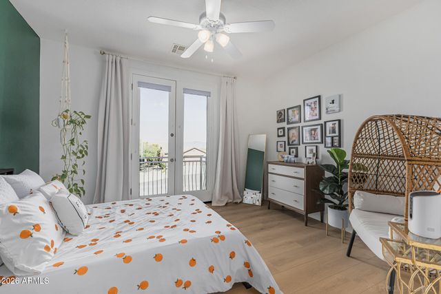 38809 N COURAGE Court, Anthem, AZ 85086