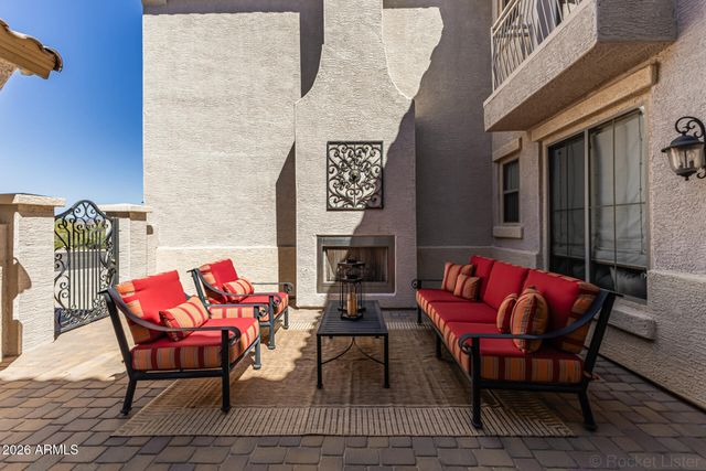 38809 N COURAGE Court, Anthem, AZ 85086