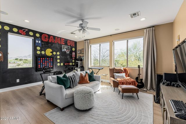 38809 N COURAGE Court, Anthem, AZ 85086