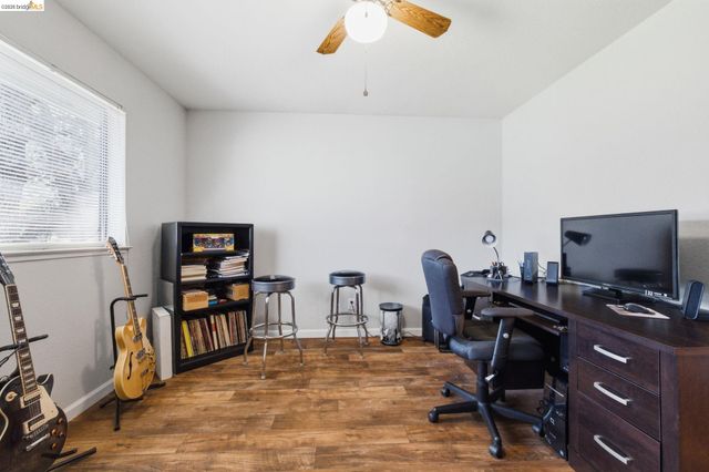 12796 Cresthaven Dr, Groveland, CA 95321