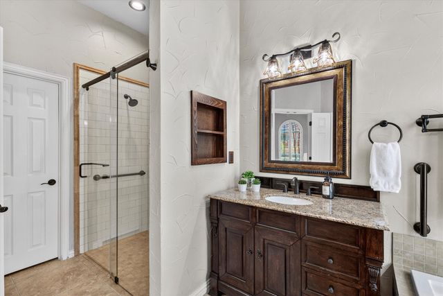 6924 Calm Meadow Drive, Frisco, TX 75035