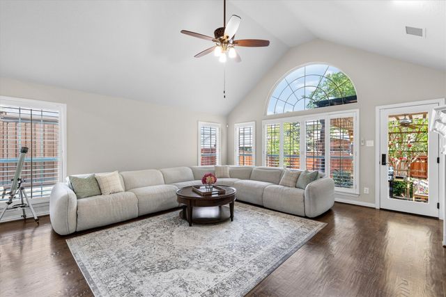 6924 Calm Meadow Drive, Frisco, TX 75035