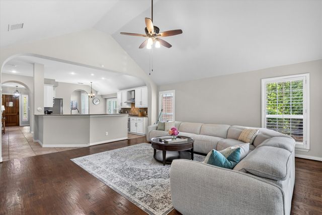 6924 Calm Meadow Drive, Frisco, TX 75035