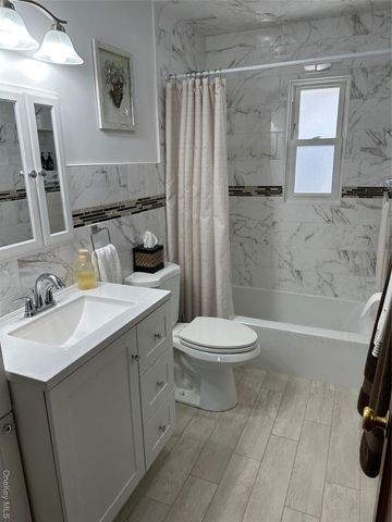 One Waverly Place, Valley Stream, NY 11580