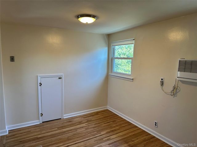 One Waverly Place, Valley Stream, NY 11580