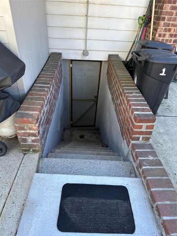 One Waverly Place, Valley Stream, NY 11580