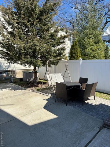 One Waverly Place, Valley Stream, NY 11580