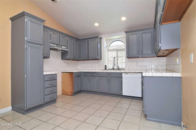 4339 E Avenue Q11, Palmdale, CA 93552