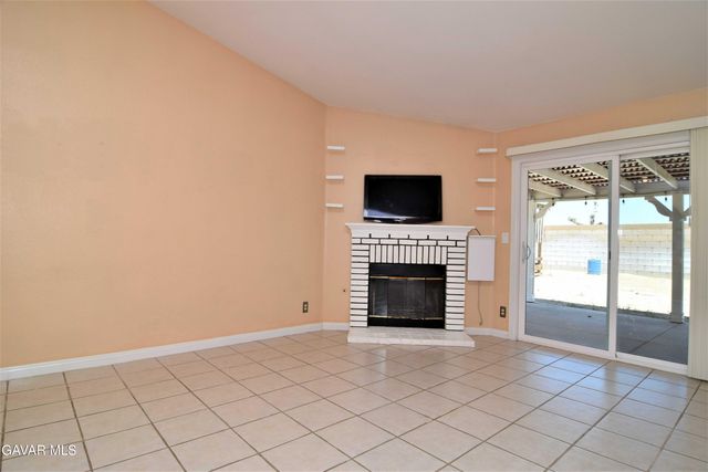 4339 E Avenue Q11, Palmdale, CA 93552