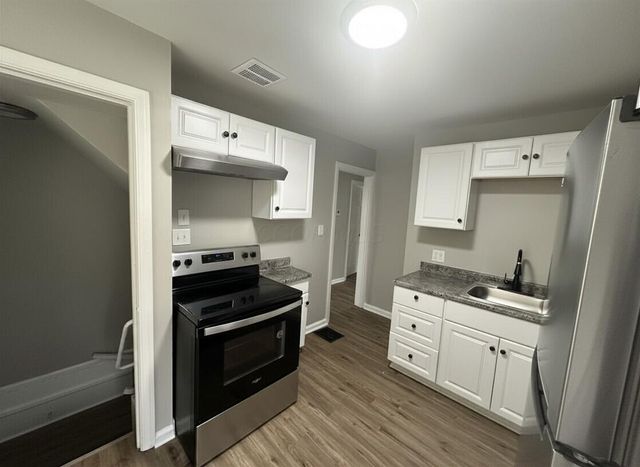 2246 W Mound Street, Columbus, OH 43223