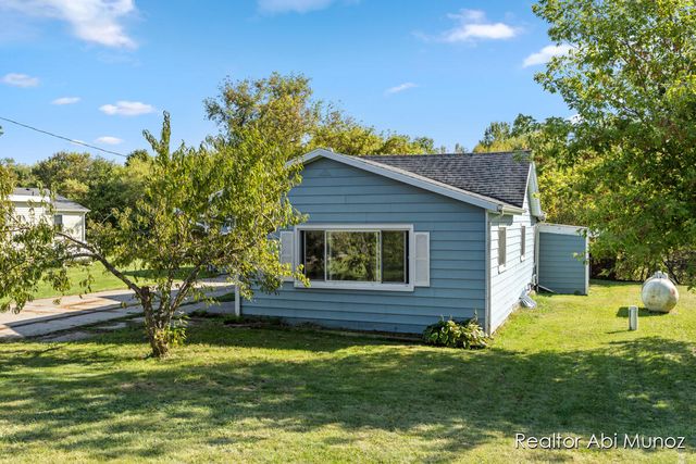501 W Fenwick Road, Fairplain Twp, MI 48834