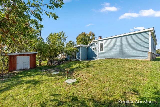 501 W Fenwick Road, Fairplain Twp, MI 48834