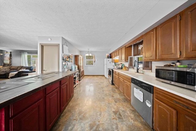 25 Township Road 1524, Chesapeake, OH 45619