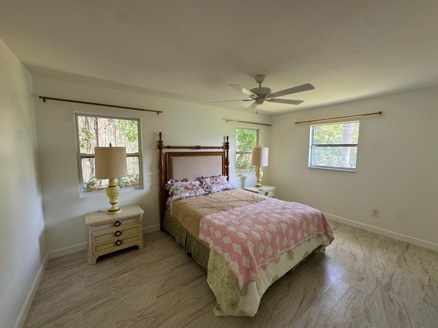 3957 Harwood Street, West Palm Beach, FL 33403