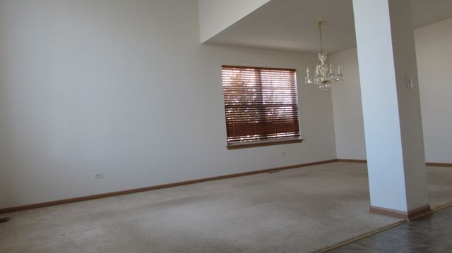 21401 Prestwick Drive, Crest Hill, IL 60403