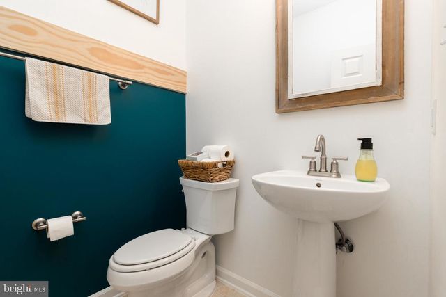 1412 SANDS CIR, Fredericksburg, VA 22401