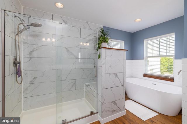 1412 SANDS CIR, Fredericksburg, VA 22401