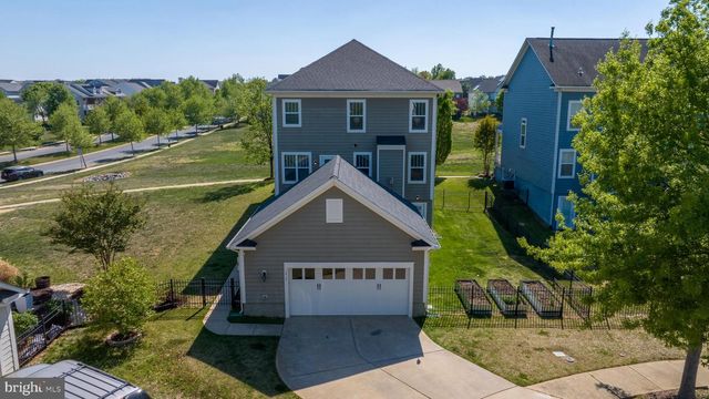 1412 SANDS CIR, Fredericksburg, VA 22401
