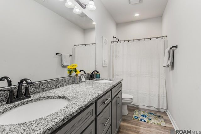 1232 Gentle Wind Dr, Baton Rouge, LA 70820