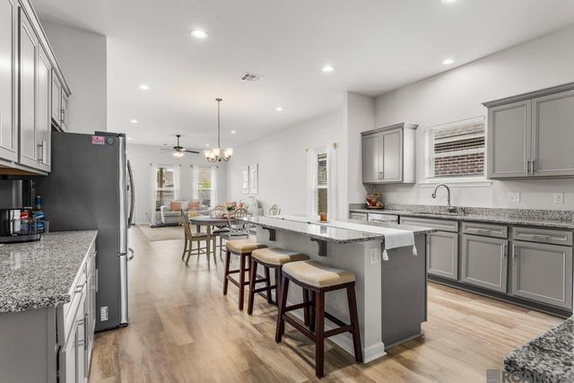 1232 Gentle Wind Dr, Baton Rouge, LA 70820