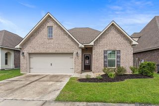 1232 Gentle Wind Dr, Baton Rouge, LA 70820