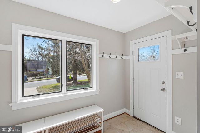 8806 CROMWELL DR, Springfield, VA 22151