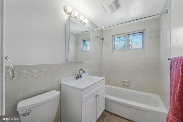 8806 CROMWELL DR, Springfield, VA 22151