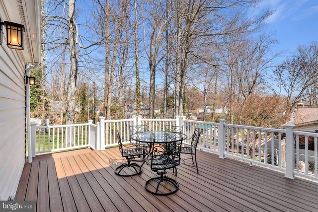 8806 CROMWELL DR, Springfield, VA 22151