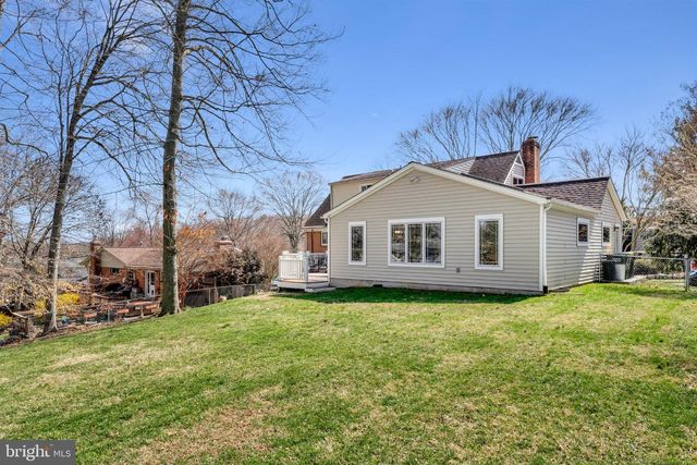 8806 CROMWELL DR, Springfield, VA 22151