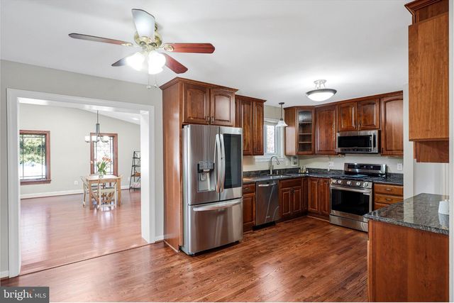 8806 CROMWELL DR, Springfield, VA 22151