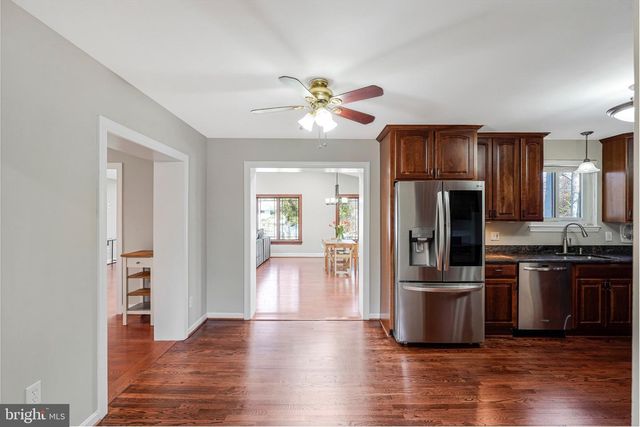 8806 CROMWELL DR, Springfield, VA 22151