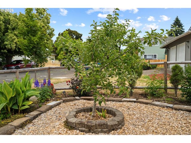 550 Se 16TH St, Salem, OR 97301