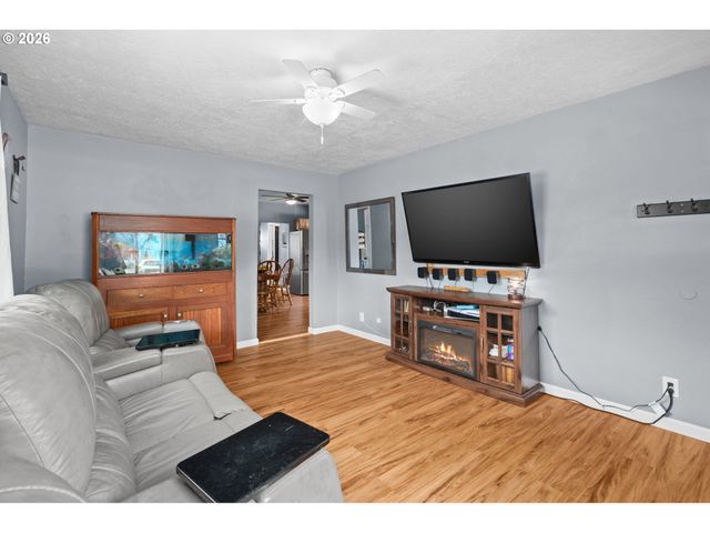 550 Se 16TH St, Salem, OR 97301
