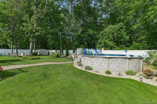 15 Chardonnay Drive, Coram, NY 11727