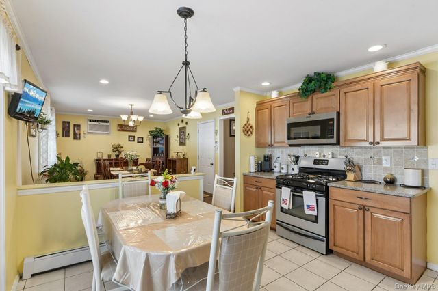 15 Chardonnay Drive, Coram, NY 11727