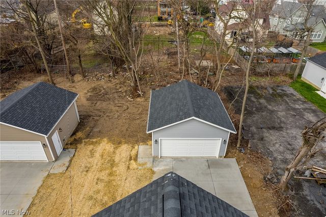 2250 E 100th Street, Cleveland, OH 44106