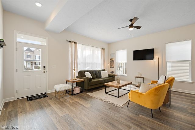 2250 E 100th Street, Cleveland, OH 44106