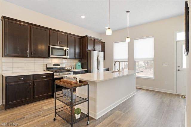 2250 E 100th Street, Cleveland, OH 44106