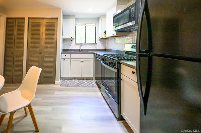 128 Sagamore Hills Drive, Port Jefferson Station, NY 11776