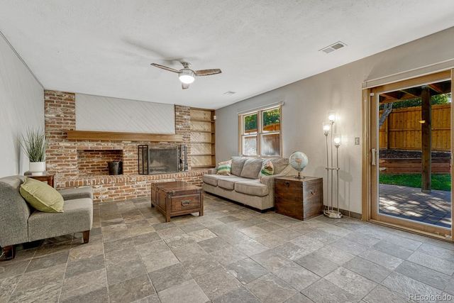 7909 S Poplar Way, Centennial, CO 80112