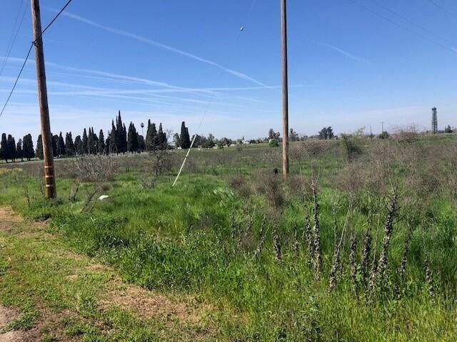 Scranton Avenue, Porterville, CA 93257