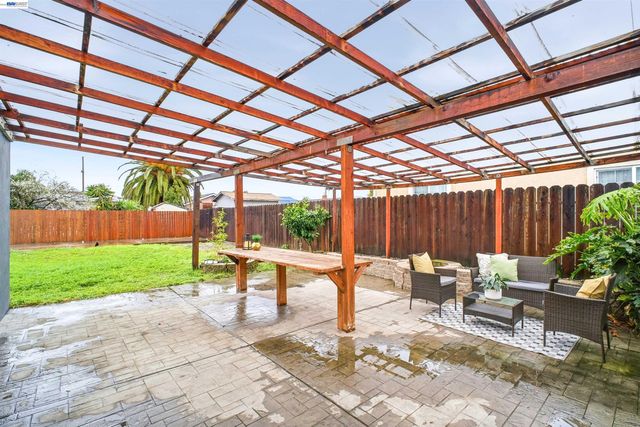 1497 Via Manzanas, San Lorenzo, CA 94580