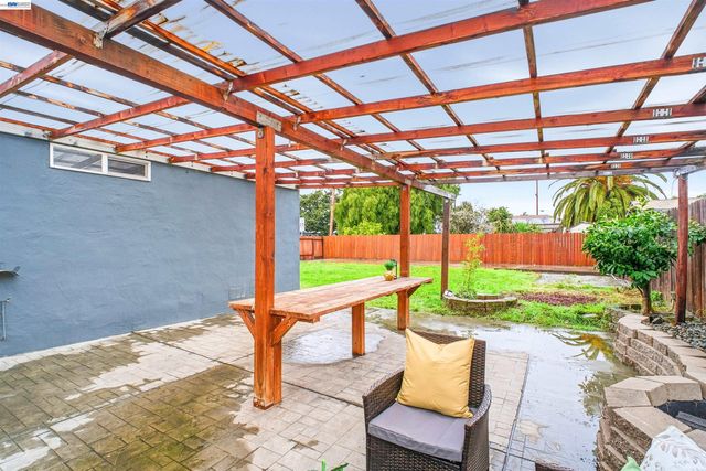 1497 Via Manzanas, San Lorenzo, CA 94580