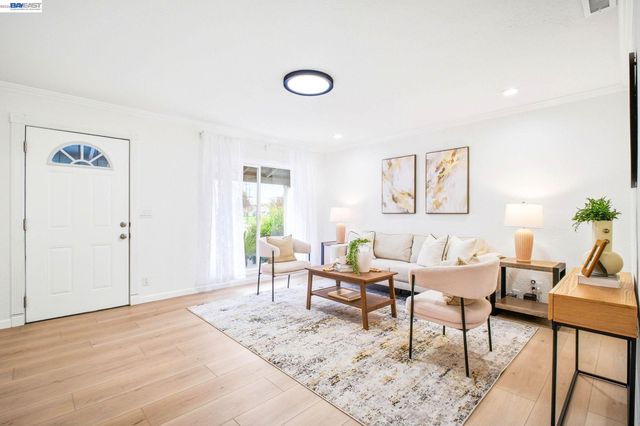 1497 Via Manzanas, San Lorenzo, CA 94580