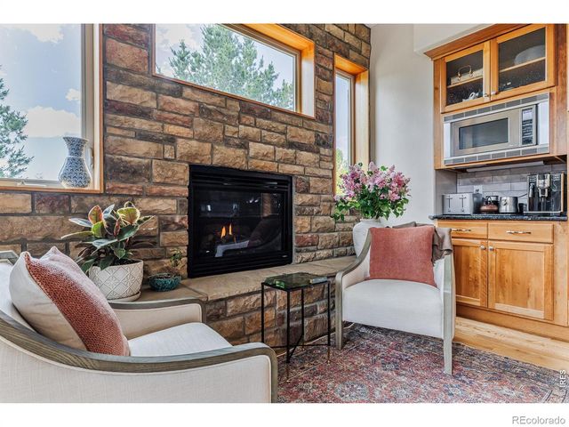 8584 Summerlin Place, Longmont, CO 80503