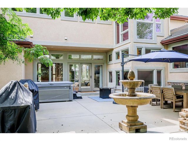 8584 Summerlin Place, Longmont, CO 80503