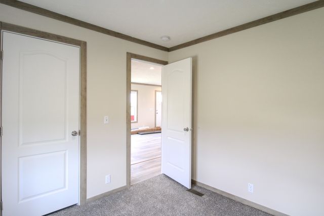 1143 Nimm Rd, Red Boiling Springs, TN 37150