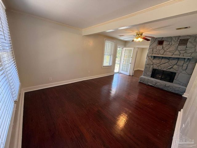 1120 Barcia Dr, Pensacola, FL 32503