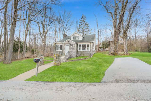 24 Amazon Road, Carmel, NY 10512