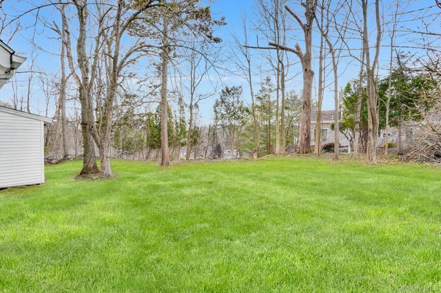 24 Amazon Road, Carmel, NY 10512